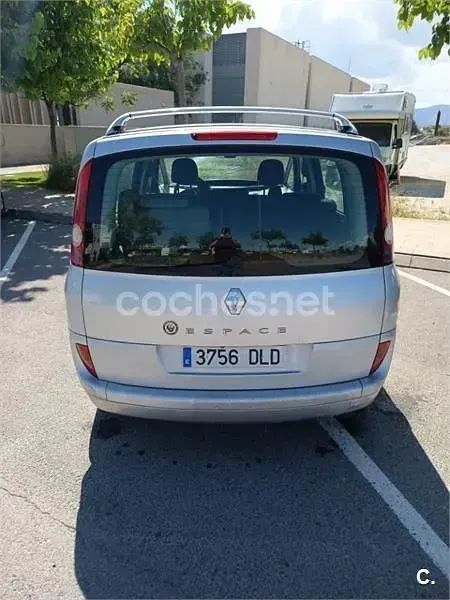 Usado Renault Espace Privilege 150 CV (110 kW) 2005 Gris / plata Monovolumen