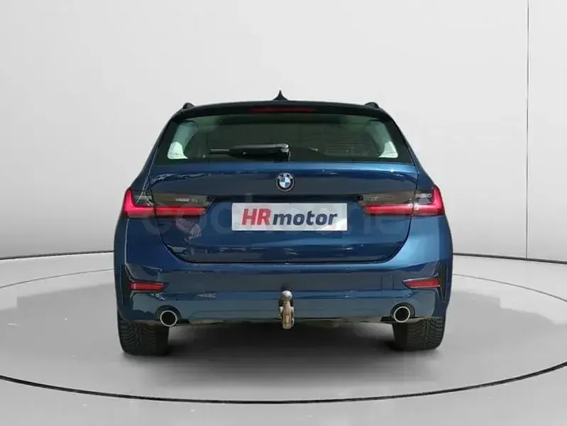 Usado BMW 320e Shadowline 190 CV (139 kW) 2021 Azul Familiar