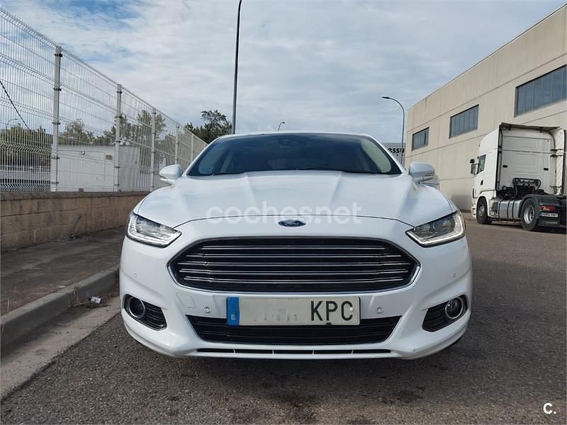 Blanco Usado 2018 Ford Mondeo Titanium Berlina | 15.600 € (Precio justo) - Imagen 1/4