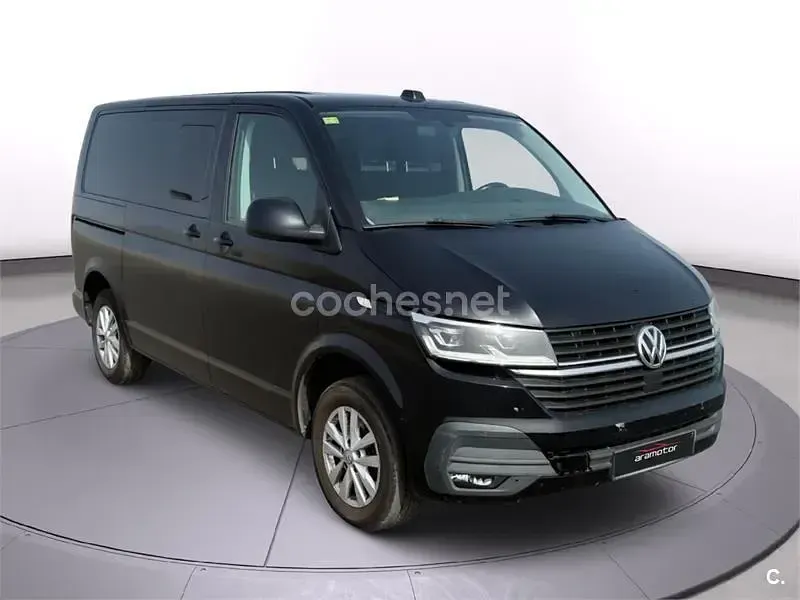 Usado VW Caravelle 150 CV (110 kW) 2022 Negro Van