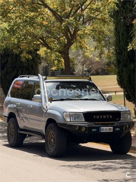 Gris / plata Usado 2000 Toyota Land Cruiser SUV | 26.000 € (Un poco caro) - Imagen 1/4