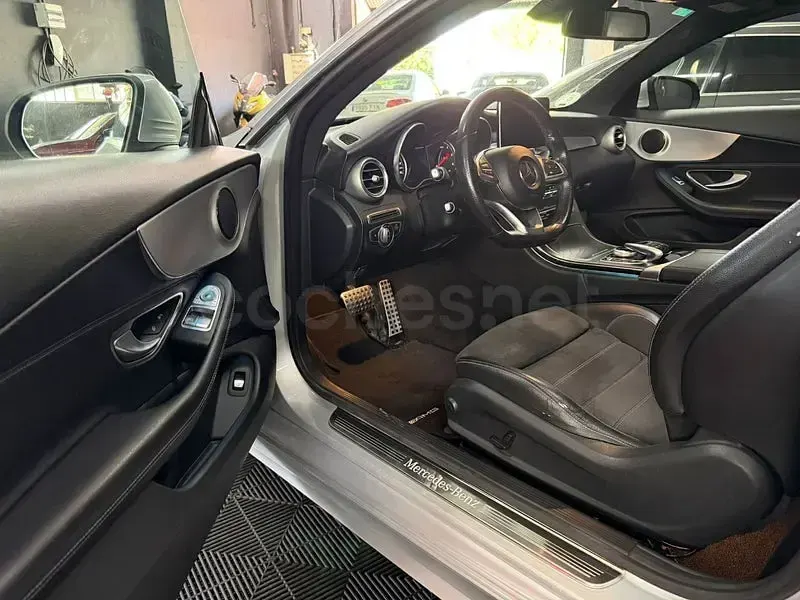 Usado Mercedes C220 194 CV (142 kW) 2018 Gris / plata Coupe