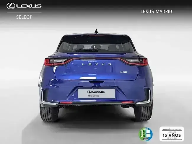 Usado Lexus LBX 136 CV (100 kW) 2025 Azul SUV