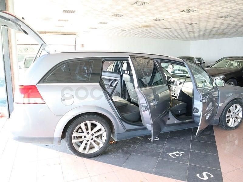 Usado Opel Vectra Sport 184 CV (135 kW) 2007 Gris / plata Familiar