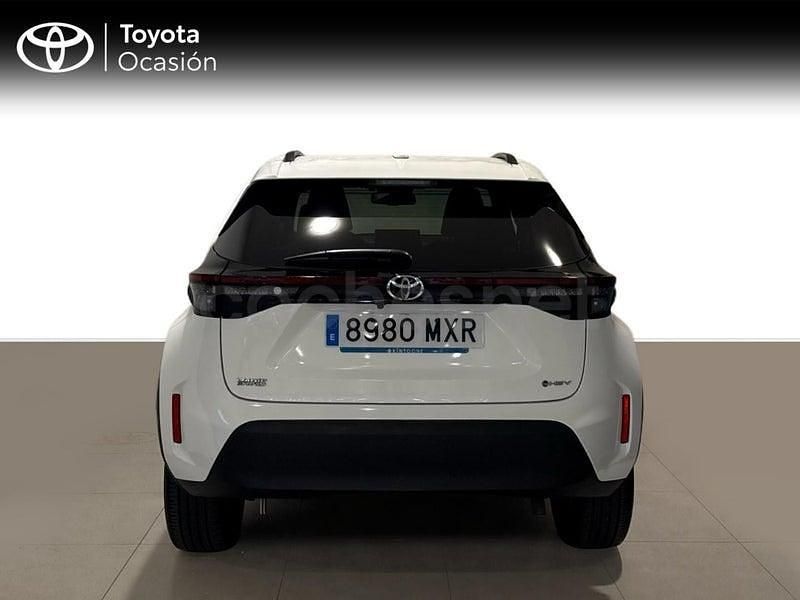 Usado Toyota Yaris Cross Active 116 CV (85 kW) 2025 Blanco SUV