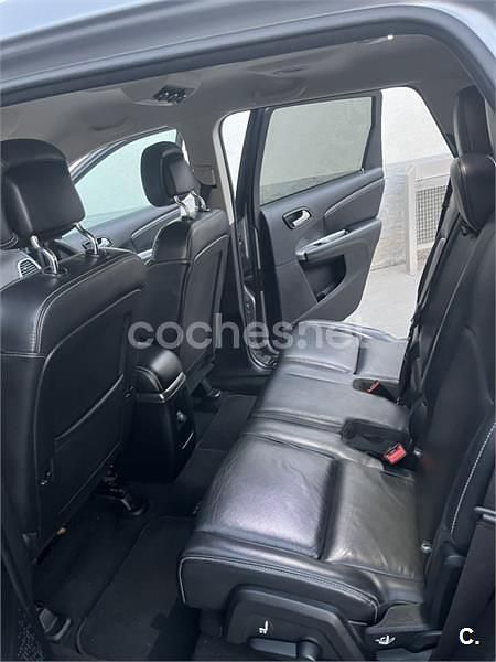 Usado Fiat Freemont Lounge 170 CV (125 kW) 2015 Gris / plata SUV