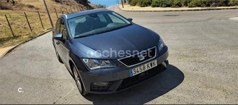 Usado Seat Leon ST Style 115 CV (84 kW) 2019 Azul Familiar