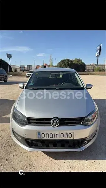 Usado VW Polo Advance 85 CV (62 kW) 2009 Gris / plata Utilitario