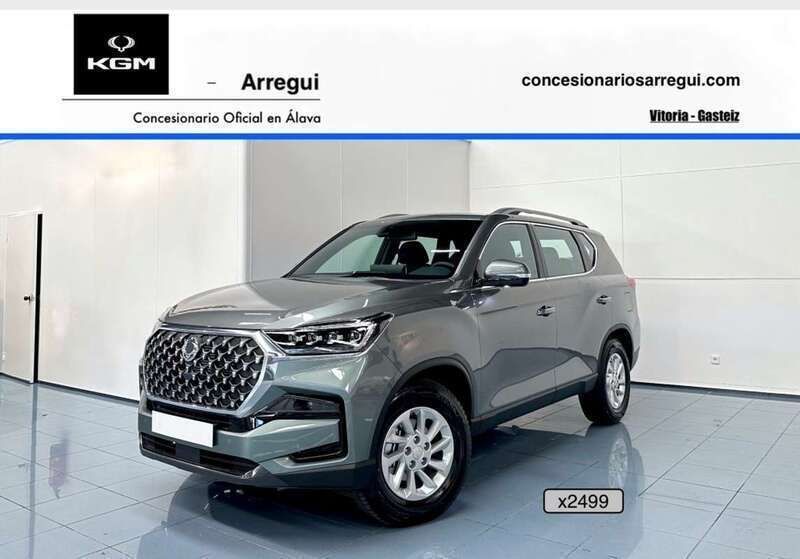 Gris Nuevo 2025 Ssangyong (KGM) Rexton SUV | 42.990 € - Imagen 1/4