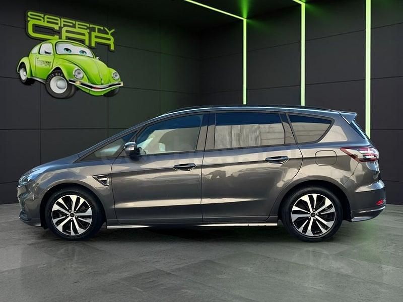 Usado Ford S-MAX ST-Line 190 CV (139 kW) 2023 Gris / plata Monovolumen