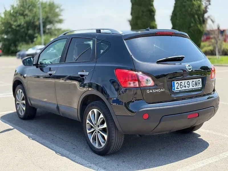 Usado Nissan Qashqai Tekna 106 CV (77 kW) 2009 Negro SUV