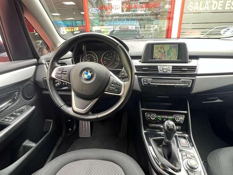 Usado BMW 218 Active Tourer Comfort Edition 150 CV (110 kW) 2015 Burdeos Monovolumen