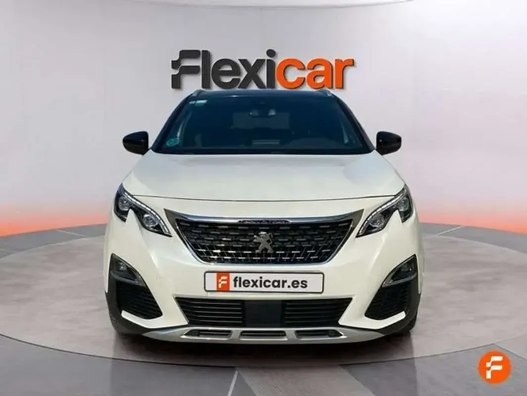 Usado Peugeot 5008 GT-line 131 CV (96 kW) 2019 Blanco SUV