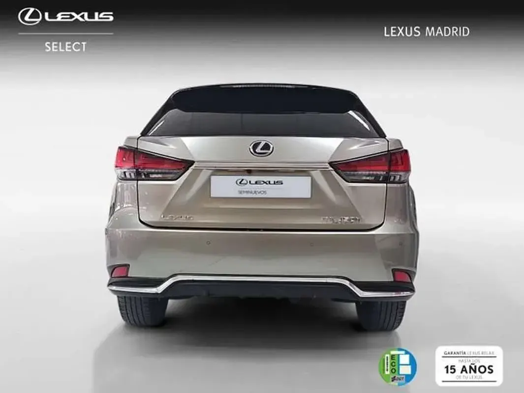 Usado Lexus NX300h Executive Line 306 CV (225 kW) 2022 Plateado SUV
