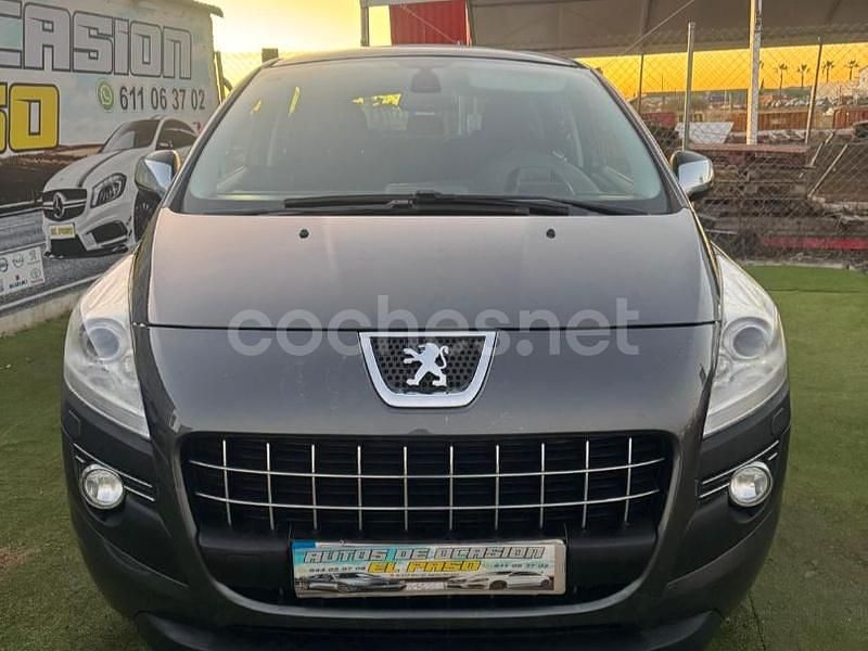 Usado Peugeot 3008 112 CV (82 kW) 2010 Gris / plata Berlina