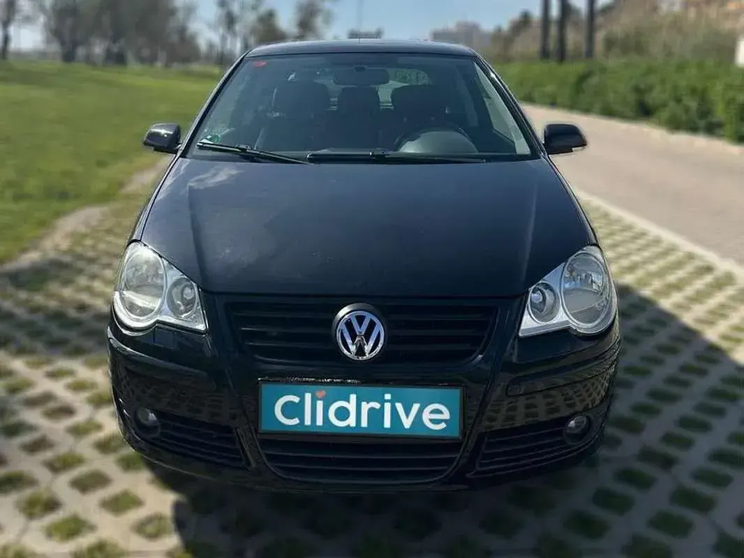 Usado VW Polo Advance 70 CV (51 kW) 2008 Negro Utilitario