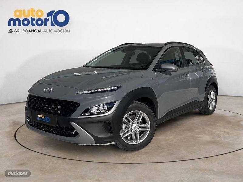 Usado Hyundai Kona 120 CV (88 kW) 2021 Gris / plata SUV