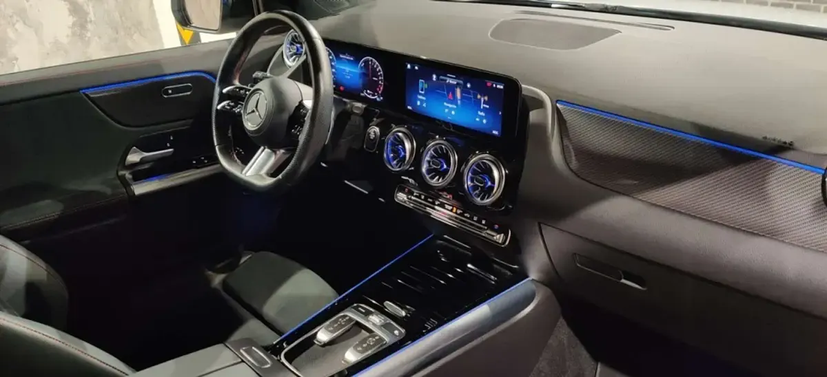 Usado Mercedes GLA250 218 CV (160 kW) 2023 Gris SUV