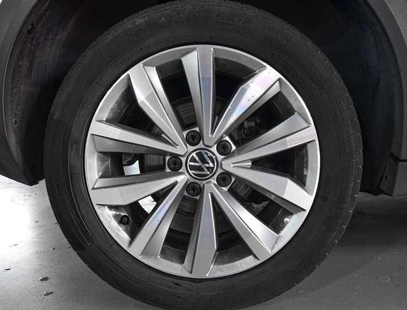 Usado VW T-Roc 110 CV (80 kW) 2021 Rojo SUV