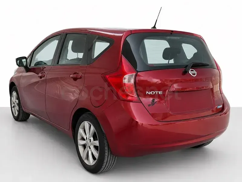 Usado Nissan Note Tekna 80 CV (58 kW) 2013 Granate Utilitario