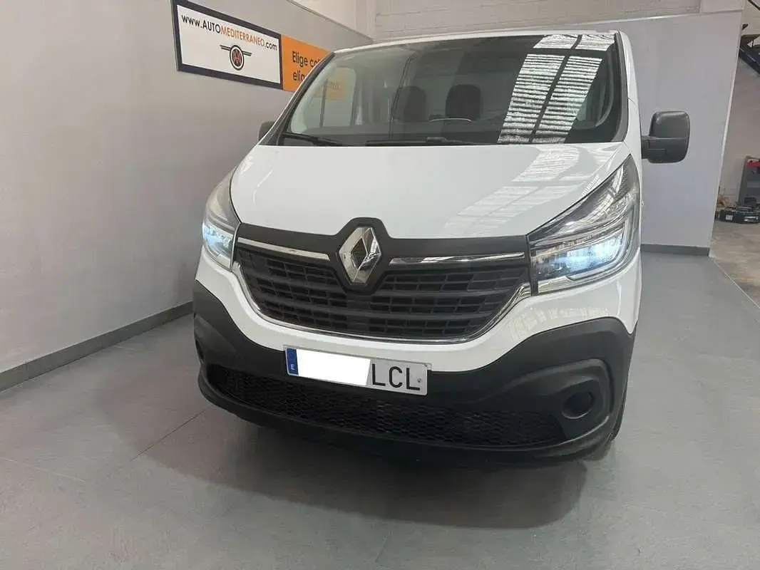 Usado Renault Trafic 94 CV (69 kW) 2020 Blanco Monovolumen