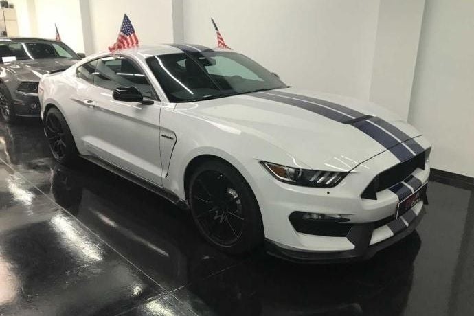 Usado Ford Mustang 533 CV (392 kW) 2017