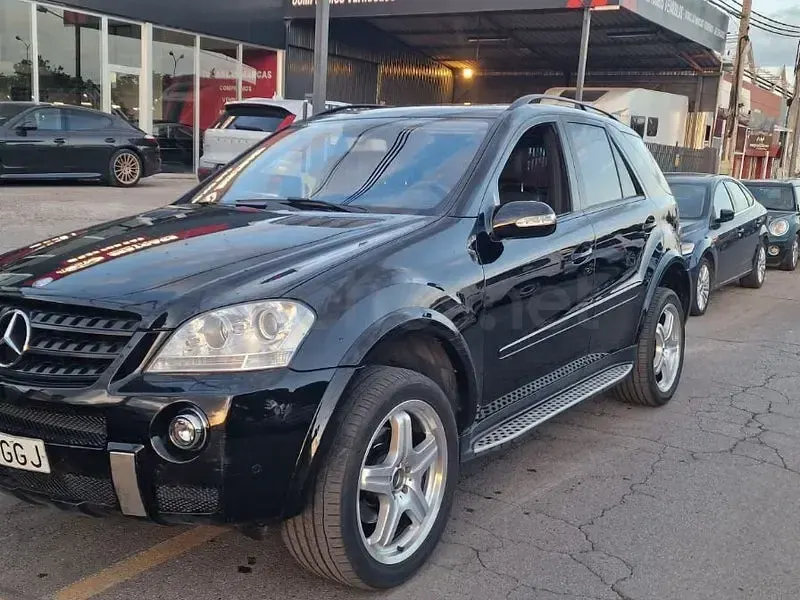 Usado Mercedes ML350 272 CV (200 kW) 2008 Negro SUV