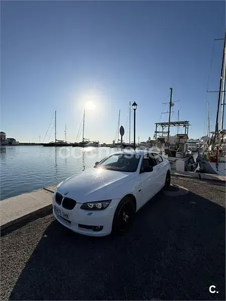 Usado BMW 320 170 CV (125 kW) 2008 Blanco Coupe