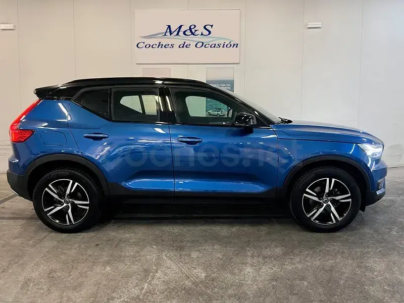 Usado Volvo XC40 R-Design 156 CV (114 kW) 2017 Azul SUV