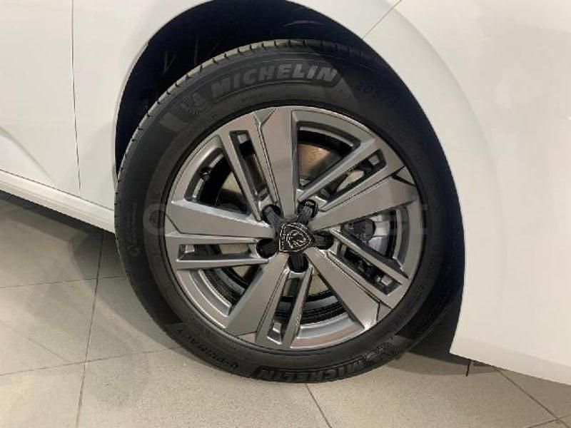 Usado Peugeot 308 Active 130 CV (95 kW) 2022 Blanco Berlina