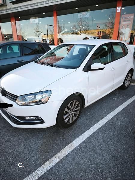 Usado VW Polo 90 CV (66 kW) 2017 Blanco Berlina