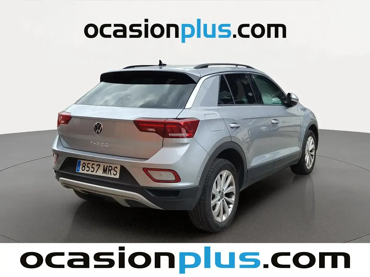 Usado VW T-Roc Life 116 CV (85 kW) 2024 Gris plata SUV