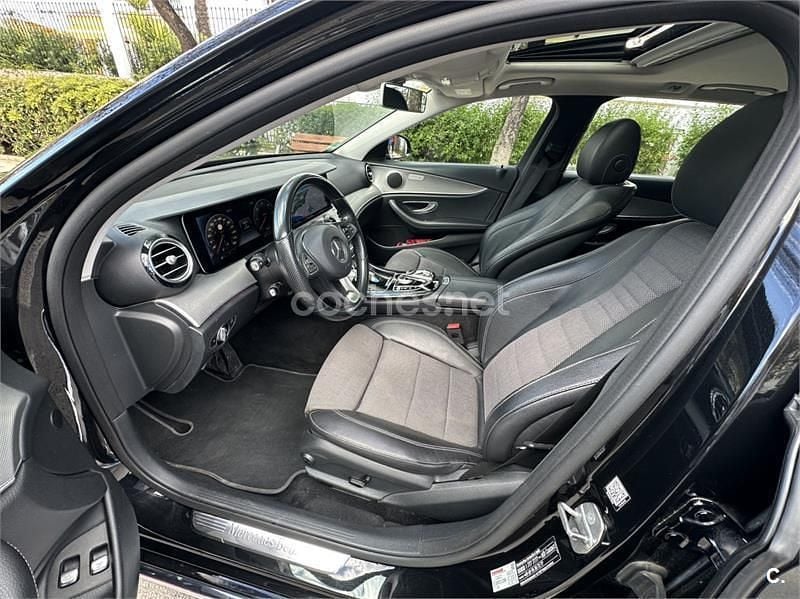 Usado Mercedes E220 194 CV (142 kW) 2017 Negro Familiar