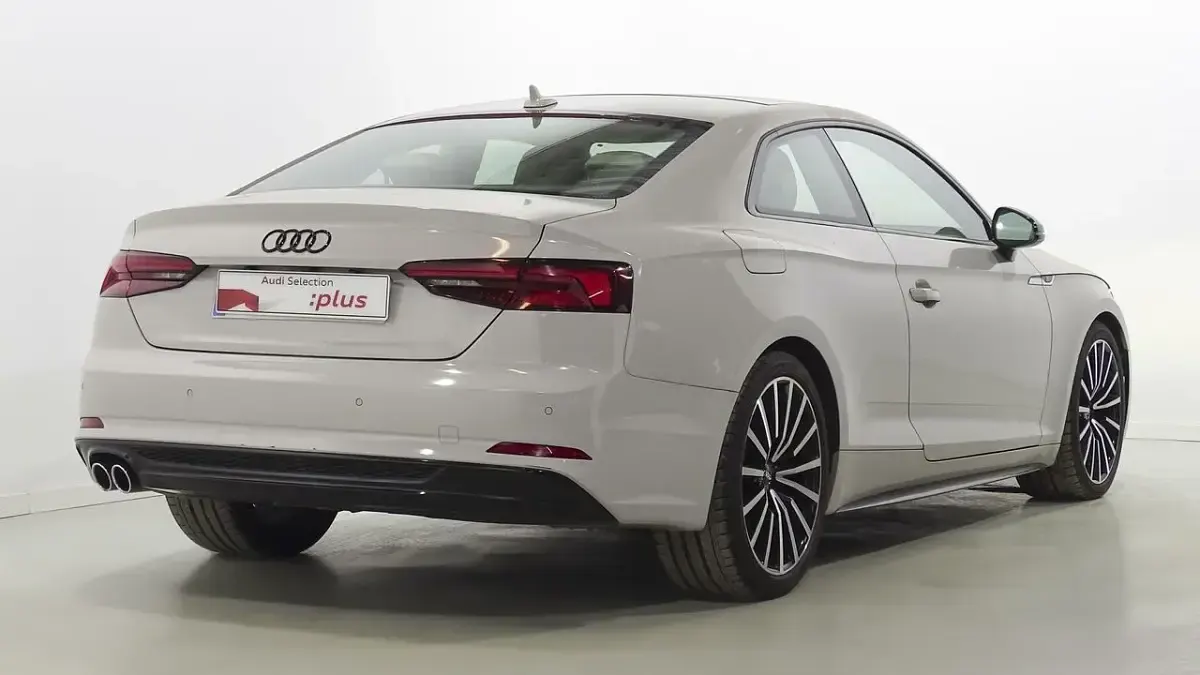 Usado Audi A5 Ambiente 286 CV (210 kW) 2018 Negro Coupe