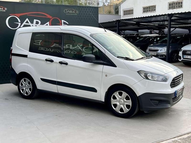 Usado Ford Tourneo Connect Titanium 101 CV (74 kW) 2017 Blanco Monovolumen