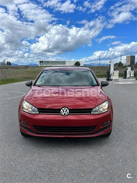 Usado VW Golf VII Advance 105 CV (77 kW) 2013 Granate Berlina