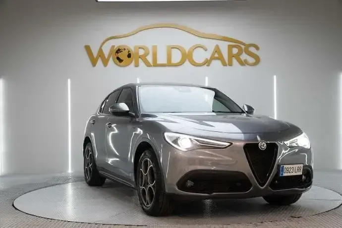 Usado Alfa Romeo Stelvio Sprint 190 CV (139 kW) 2021 SUV