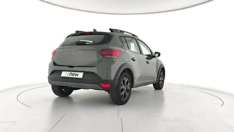 Usado Dacia Sandero Extreme 100 CV (73 kW) 2025 Verde Berlina