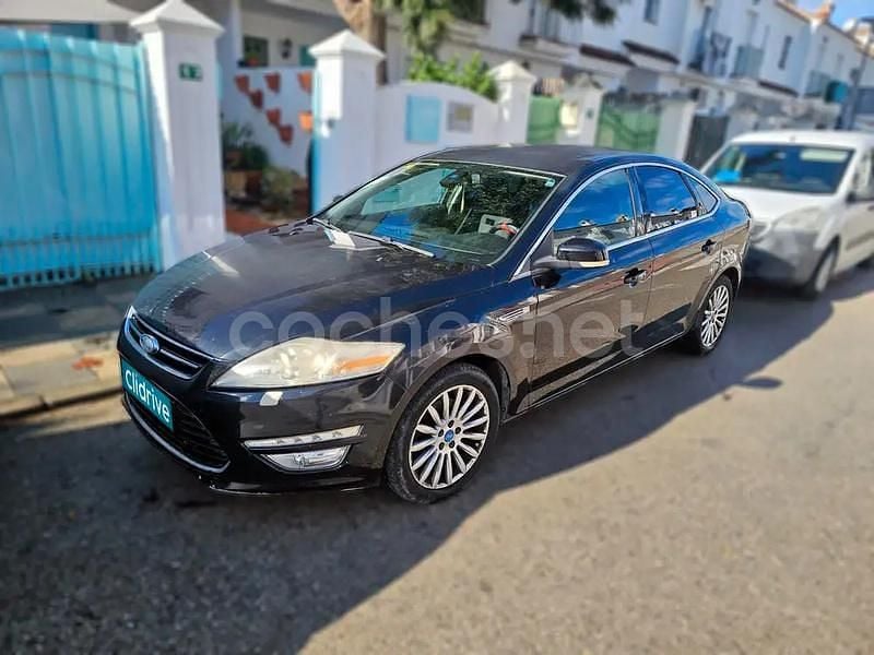 Usado Ford Mondeo Titanium 140 CV (102 kW) 2011 Negro Berlina
