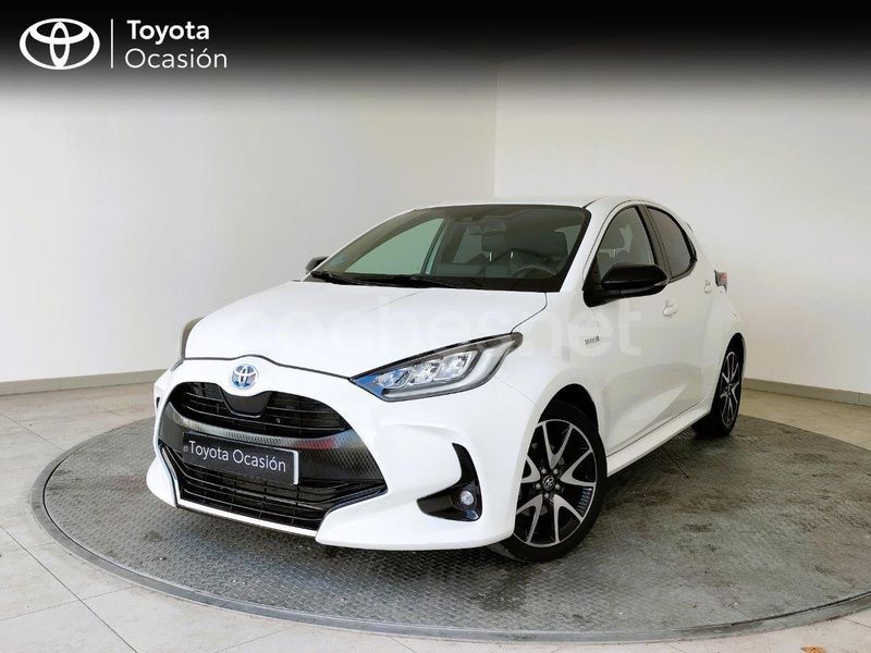 Blanco Usado 2021 Toyota Yaris Hybrid Style Berlina | 18.990 € (Precio justo) - Imagen 1/4
