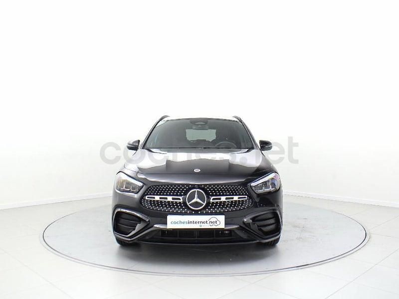 Usado Mercedes GLA200 163 CV (119 kW) 2025 Negro SUV