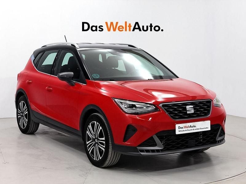 Negro Usado 2024 Seat Arona FR SUV | 20.490 € (Precio justo) - Imagen 1/4