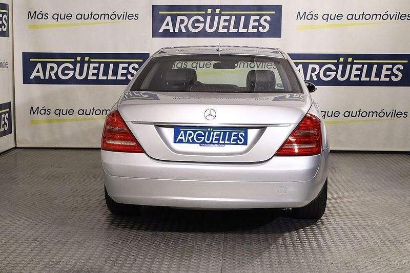 Usado Mercedes S500 388 CV (285 kW) 2006 Gris Berlina