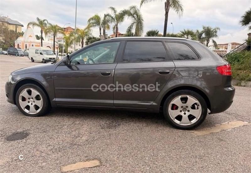 Usado Audi A3 Attraction 105 CV (77 kW) 2010 Negro Utilitario