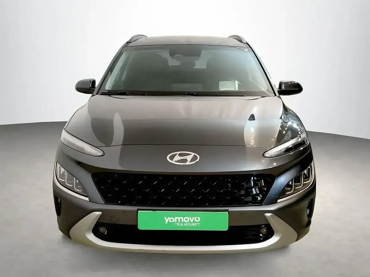 Usado Hyundai Kona Style 141 CV (103 kW) 2022 Gris SUV