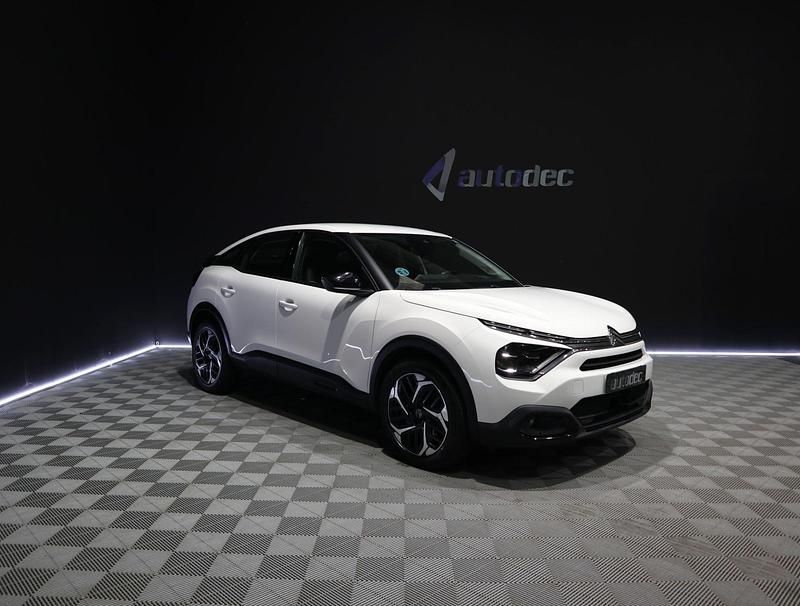 Usado Citroën C4 Feel 130 CV (95 kW) 2022 Blanco Berlina