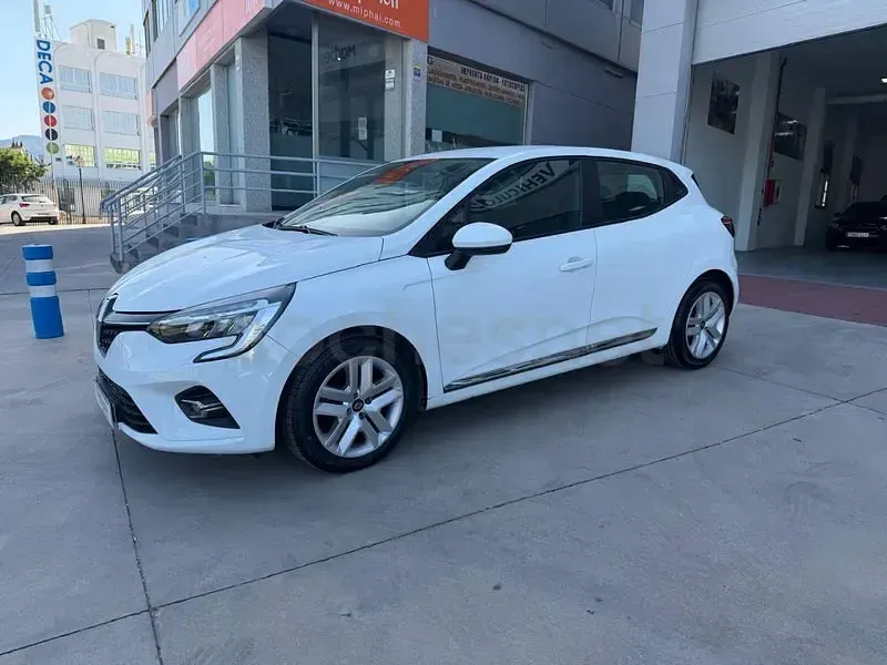 Usado Renault Clio V Intens 100 CV (73 kW) 2021 Blanco Berlina