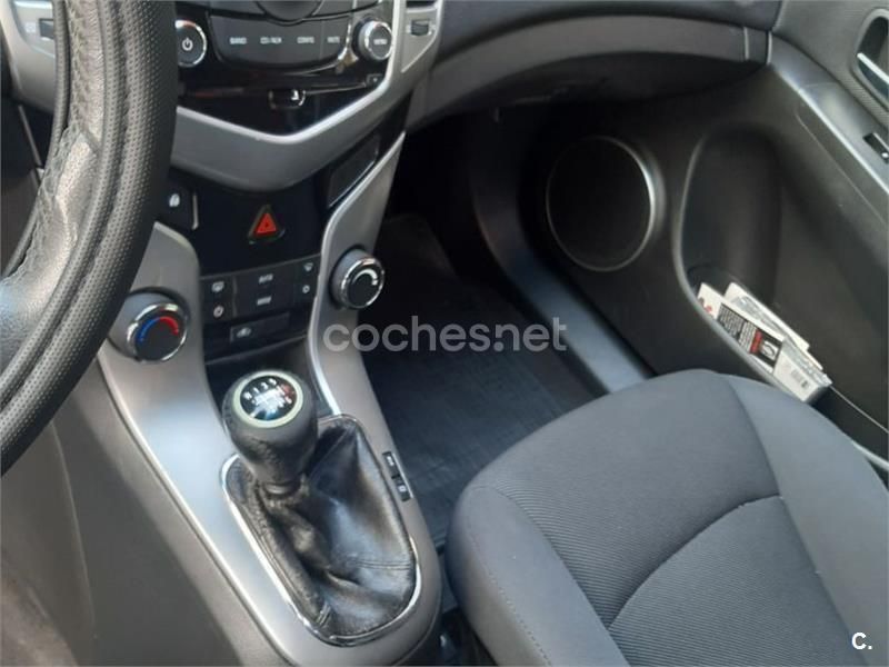 Gris / plata Usado 2012 Chevrolet Cruze LT Berlina | 4500 € (Buen precio) - Imagen 1/4
