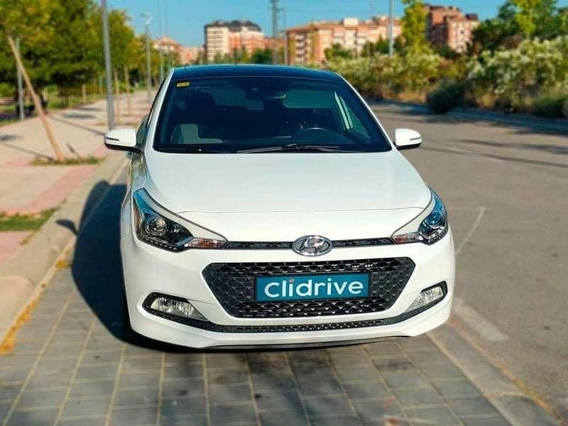 Usado Hyundai i20 GO! 90 CV (66 kW) 2016 Blanco Utilitario