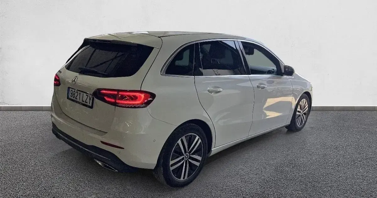 Usado Mercedes B180 116 CV (85 kW) 2022 Utilitario